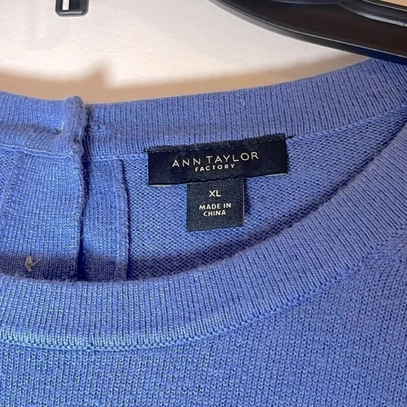 Ann Taylor Factory Blue Crewneck Sweater - Size XL - Picture 3 of 3